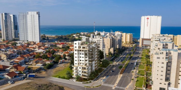 פרויקט "מנחם בגין – גני חדרה" בשכונת גבעת אולגה המחודשת: עיר חוף מהערים היפות בישראל! – הרשמה הסתיימה.
