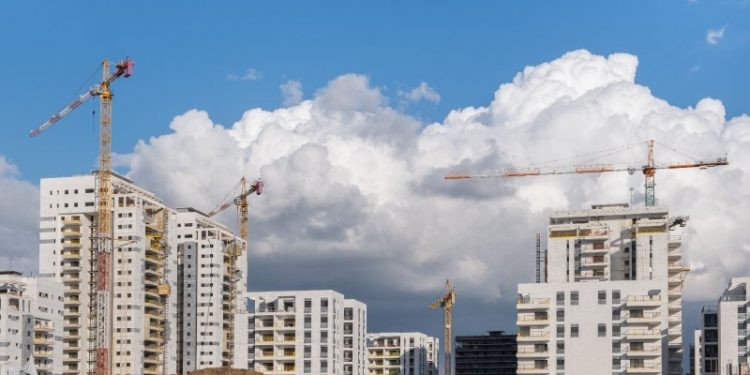 נדל"ן באופקים: עלייה מפתיעה במספר העסקאות מאז אוקטובר! – שוק הנדל"ן באופקים פורח ומחירי הדירות במגמת עלייה.