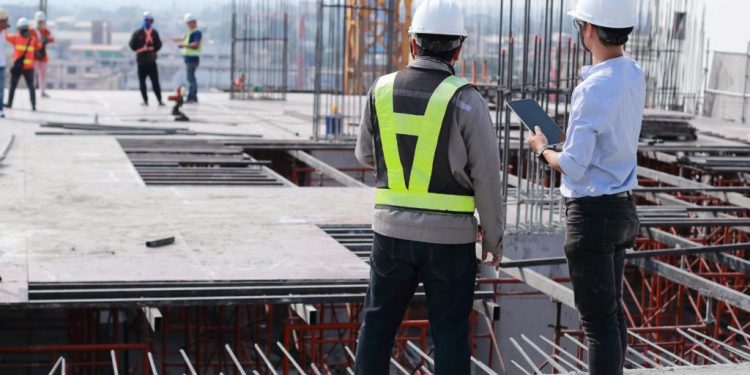 ערוץ הנדל"ן של ישראל מעדכן: עסקאות פריסייל מיזמים! – הזדמנות או מלכודת למשקיעים וזוגות צעירים?