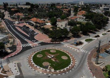 מהפכת הדיור: ישראל מתחדשת עם אלפי דירות חדשות בדרך! – בשני מסלולים עיקריים מול הרשויות.