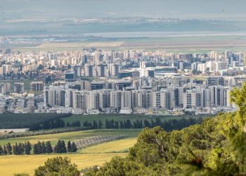 בירת העמק: הזדמנות זהב או סיכון מחושב? – השקעה בנדל"ן בצל שדה תעופה עתידי.