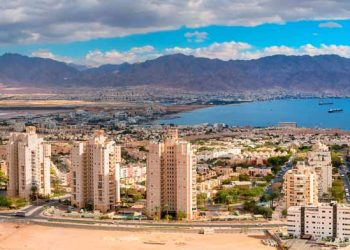 נדל"ן נסתר: מציאות מדהימות בחצי מיליון! – גלו איך משקיעים חכמים צוברים הון מנכסים זולים.