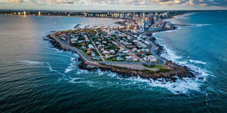 אורוגוואי: האחות הקטנה של ברזיל וארגנטינה בדרום אמריקה! – יעד חדש למשקיע הישראלי בשוק הנדל״ן העולמי.