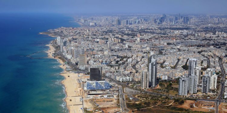 נדל״ן בבת ים: אינה רק יעד מגורים אטרקטיבי! – עיר חוף מרכזית עם פוטנציאל השבחה אמיתי למשקיעים.