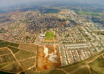 כפר יונה מערב: הזדמנות קרקע תכנונית! – עם פוטנציאל השבחה משמעותי למשקיעים אסטרטגיים.