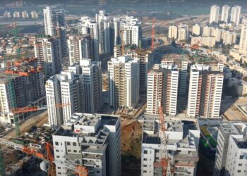 רמלה: העיר שעוברת מהפך נדל״ני דרמטי! – והופכת ליעד השקעה חכם במרכז הארץ.