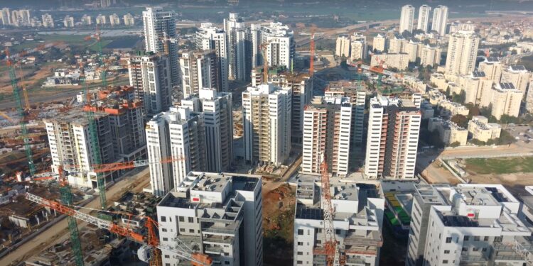 רמלה: העיר שעוברת מהפך נדל״ני דרמטי! – והופכת ליעד השקעה חכם במרכז הארץ.