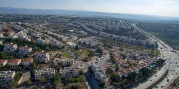 מודיעין מכבים רעות: בירת הצמיחה של שוק הנדל"ן במרכז! – ניתוח עומק למשקיעים ורוכשים חכמים.