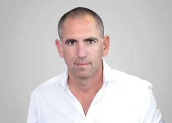 מניית אקרו: אחת מחברות הייזום הבולטות בישראל! – עם פרויקטים רחבי היקף באזורי הביקוש ואסטרטגיית צמיחה ארוכת טווח.
